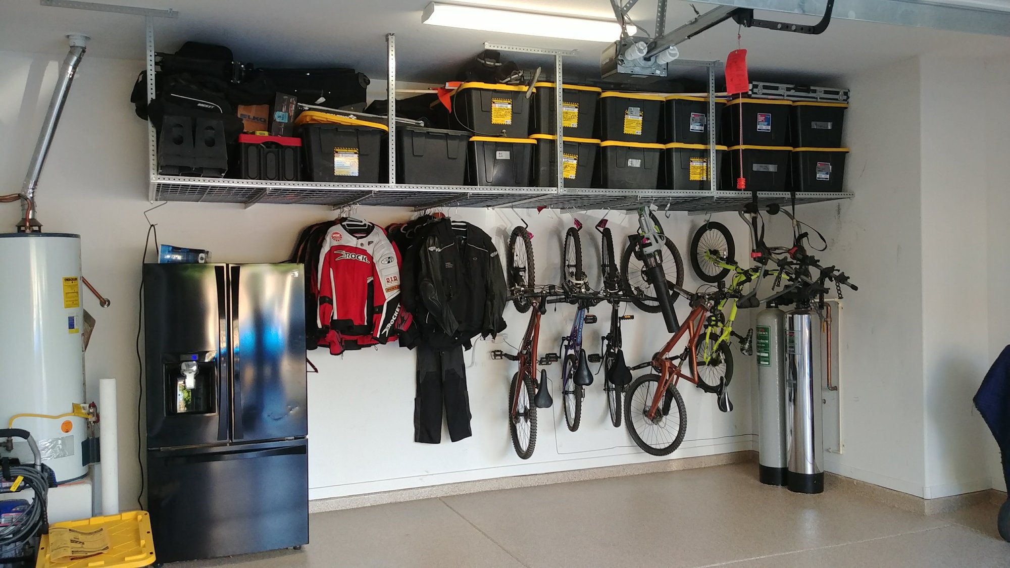 Wall-mounted storage system